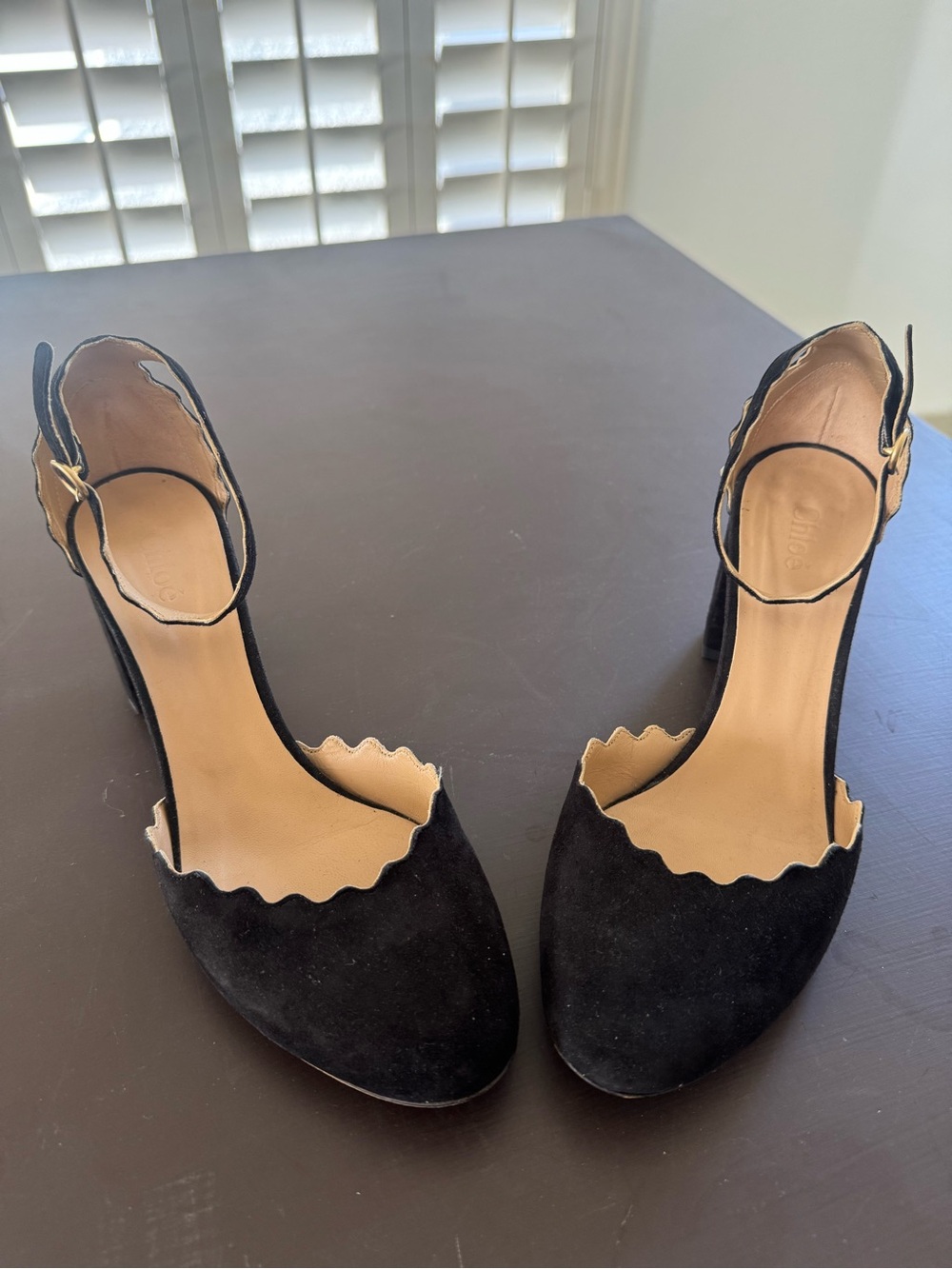 Chloe Scalloped Shaped 3” block heels